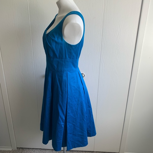Calvin Klein dress. Size 6. Used, like new. - Picture 2 of 4